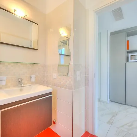 Attico Al Parco With Airconditioning - Happy Rentals Lugano Exterior photo